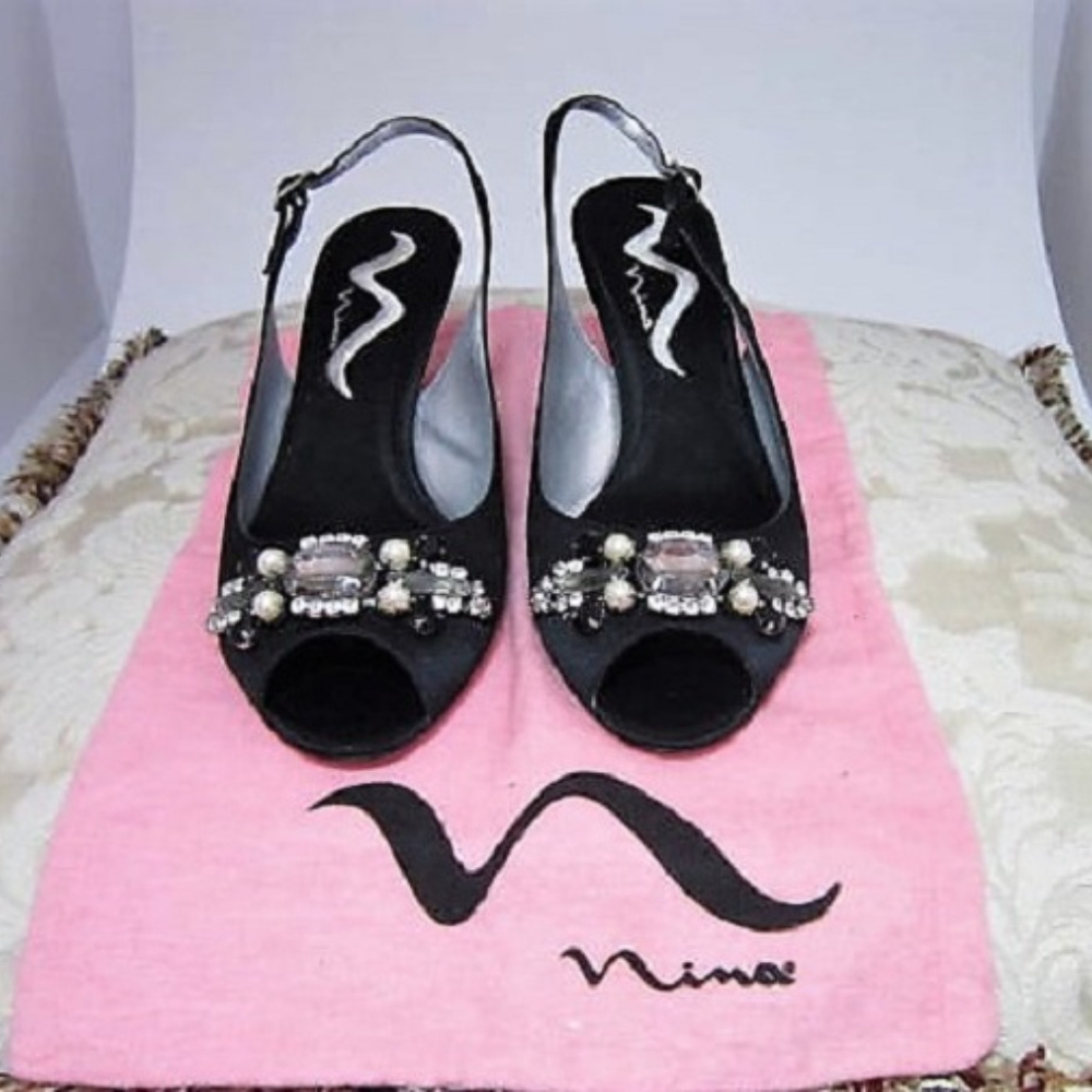 Nina 2 1/2" Heel,  Black, Size 7 1/2 M